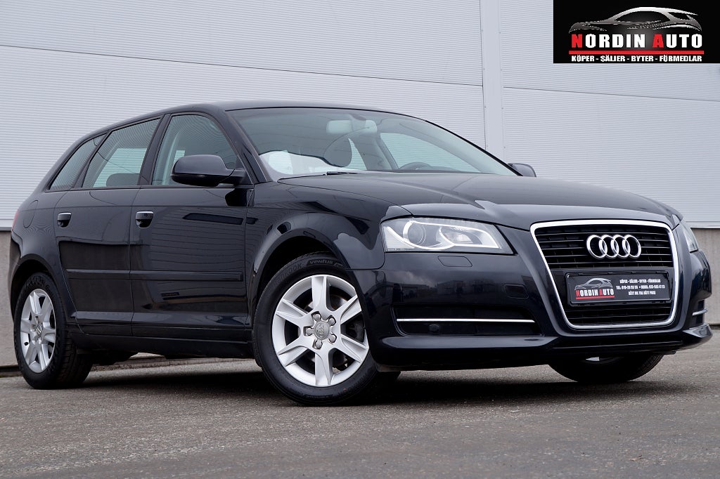 Audi A3 Sportback 2.0 TDI Attraction Comfort, Motor & kupévärme