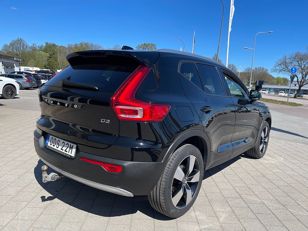 Volvo XC40 D3 Momentum manuell 150 hk