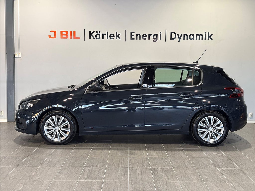 Bild på Peugeot 308 5D Allure 1.2 PT 130hk - CARPLAY, BACKSENSORER