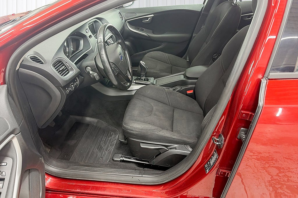 Volvo V40 2013