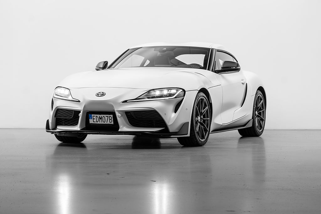 Toyota Supra GR iMT - Premium Pack - Speciallack Moonstone - PPF