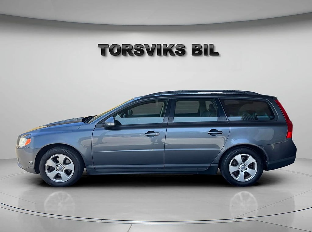 Volvo V70 2.0F Kinetic# Ny besiktad#Fullservad - miniatyr 2