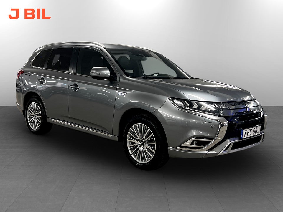 Mitsubishi Outlander Business X PHEV 224hk Aut 4WD B-KAMERA DRAG ELSTOL