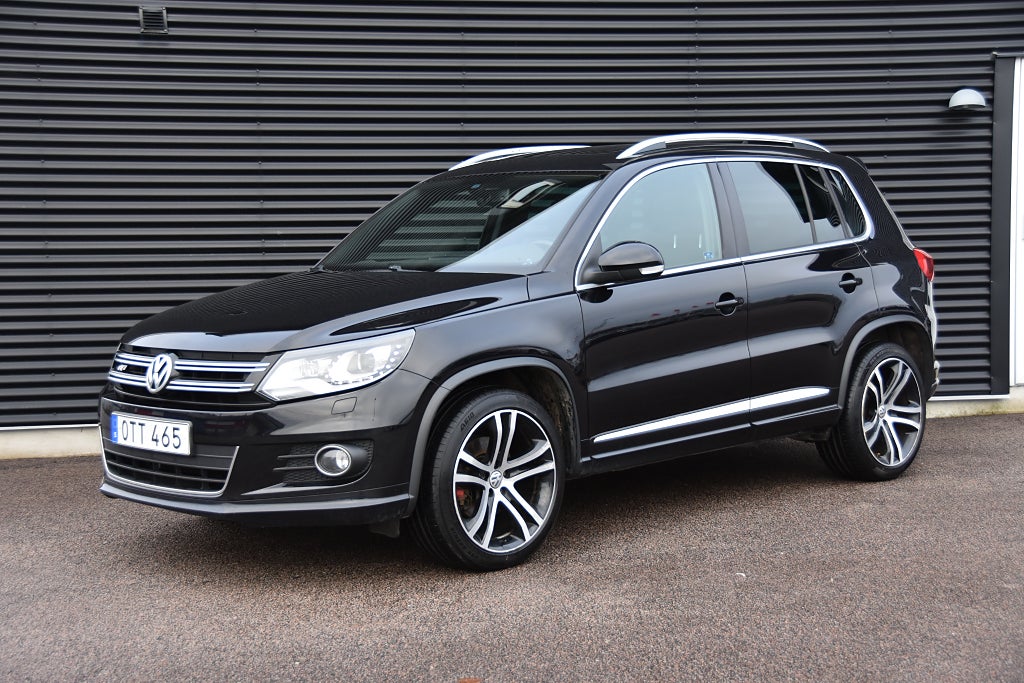 Volkswagen Tiguan 2.0 TDI 4Motion R-Line Sport Panorama, Drag, Värmare