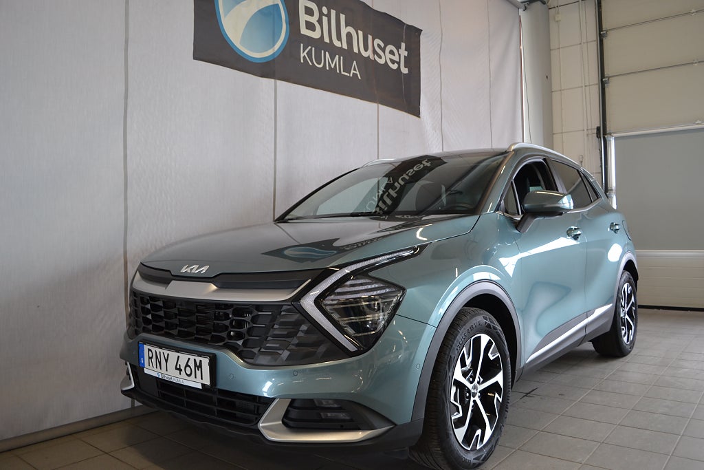 Kia Sportage Hybrid AWD 230hk Action Cockpit Drag Navi V-hjul