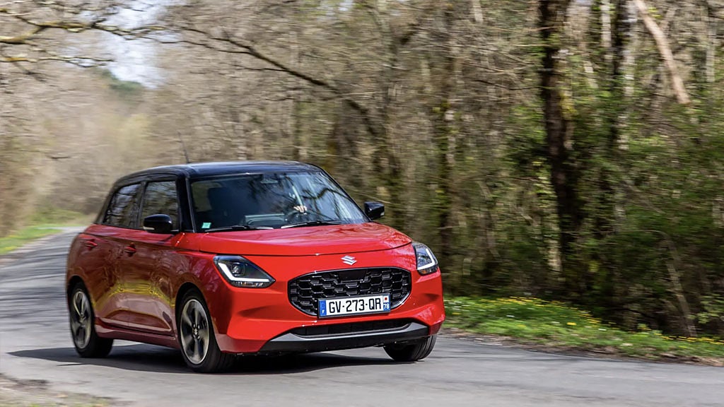 Röd zusuki swift på skogsväg