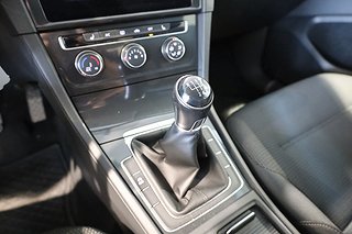 Halvkombi Volkswagen Golf 15 av 18