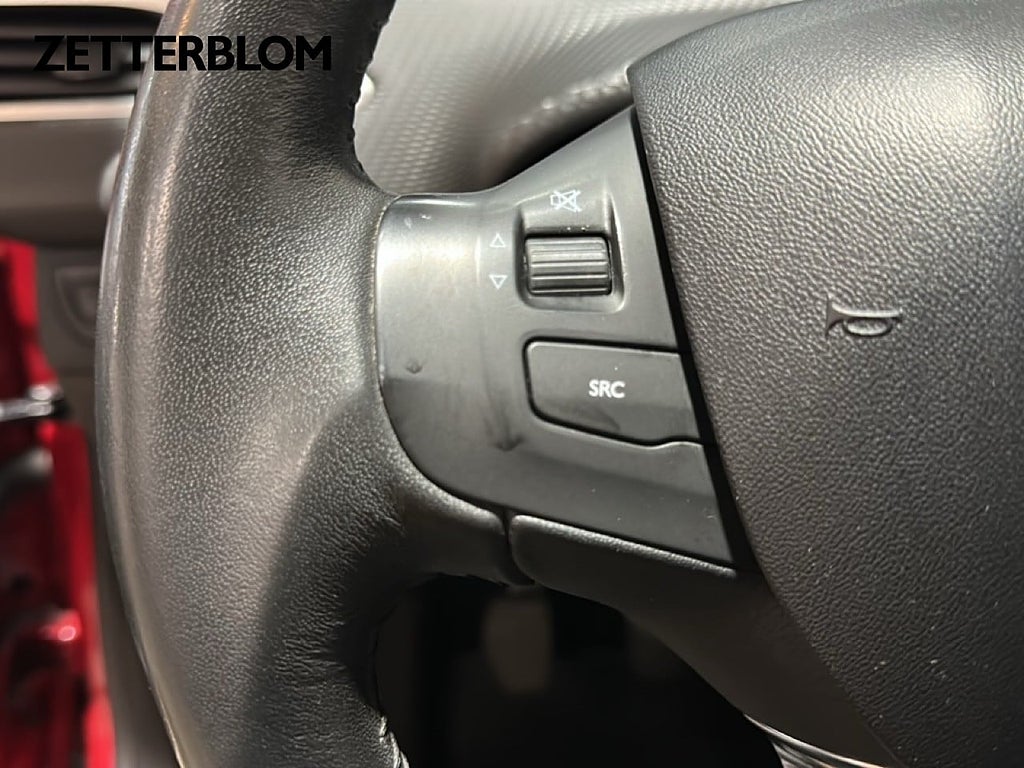 Kombi Peugeot 2008 16 av 18