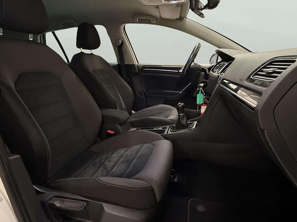 Volkswagen Golf I 5-dörrar 1.5 TSI 150hk GT Värmare B-Kamera Dynaudio - miniatyr 13