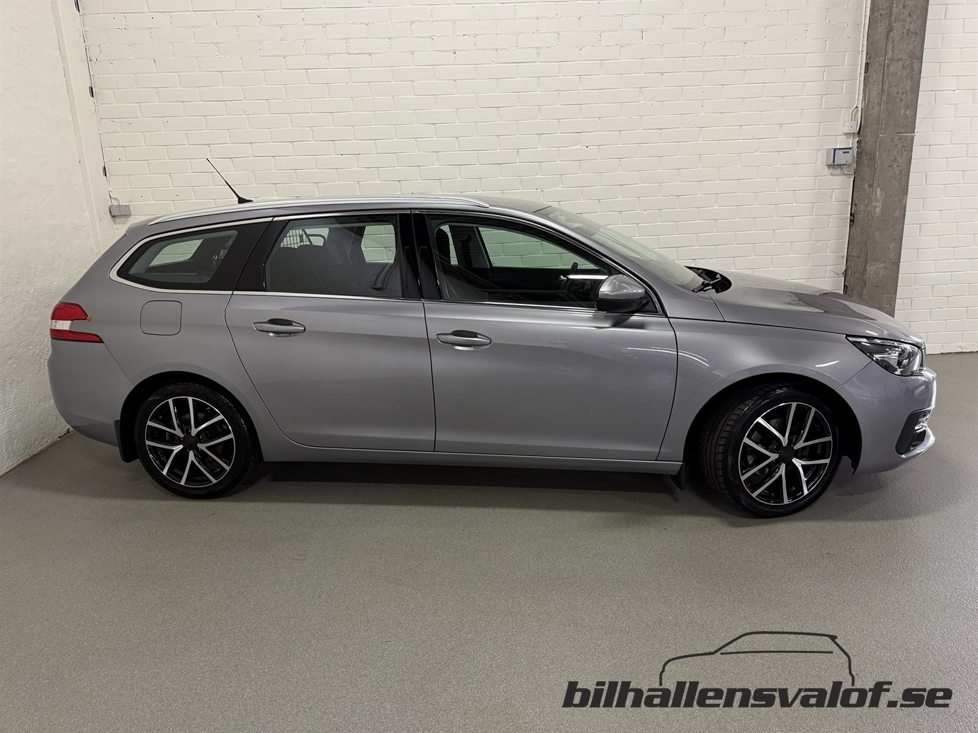 Peugeot 308 2017, bild 2/44