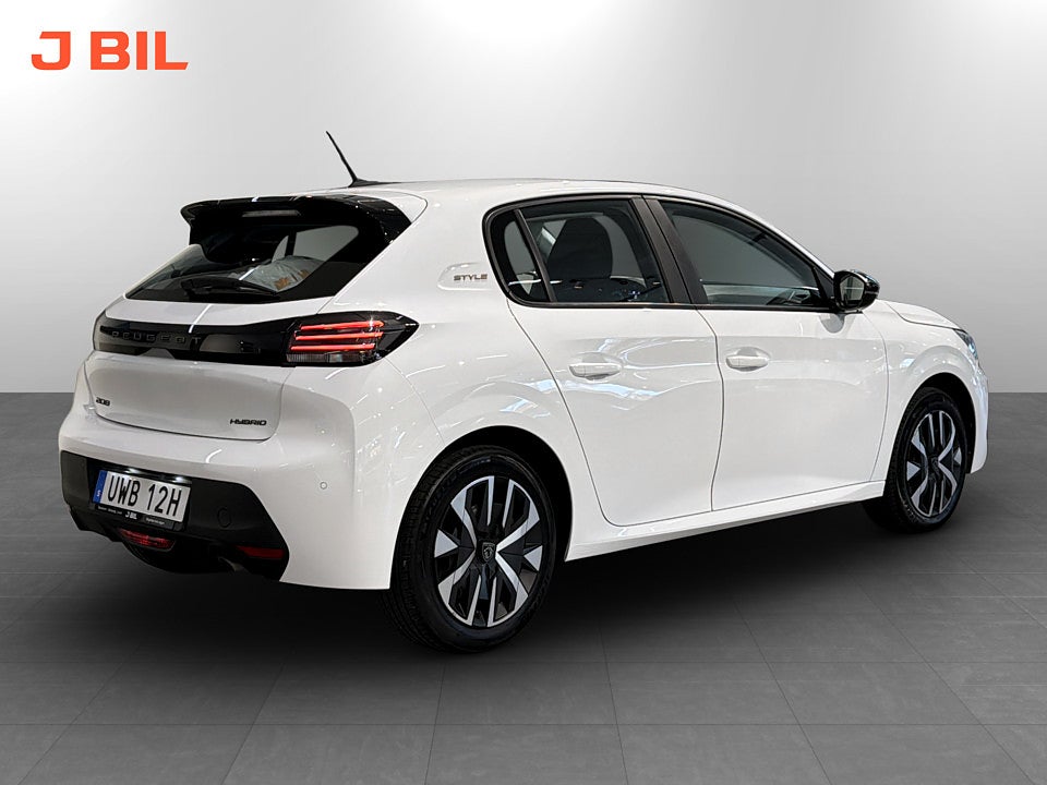 Bild på Peugeot 208 Style Hybrid 100hk Aut CARPLAY BACKSENSORER