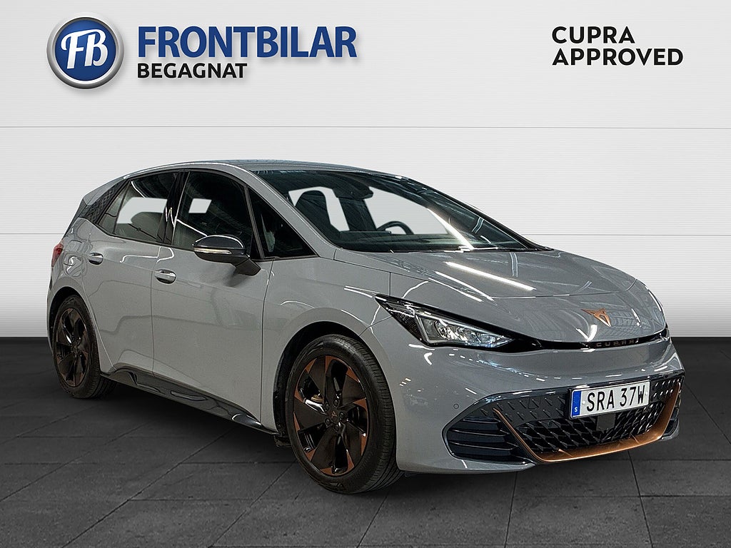 Cupra Born e-boost 58/B-kamera/Adaptiv-fart/Full Link/19"fälg