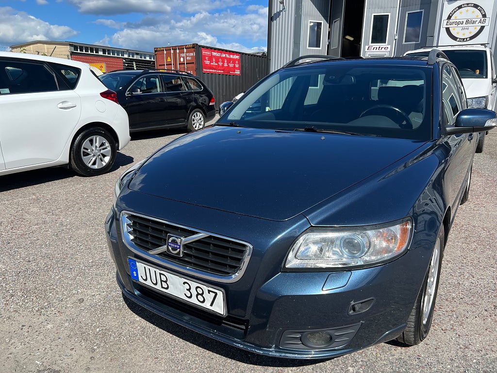 Volvo V50 1.8 Flexifuel Momentum DRAG M-VÄRMARE PDC-BAK 125HK