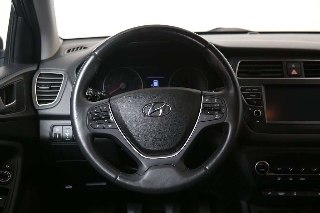 Hyundai i20 1,2 84hk Premium 5D Keyless Kamera CarPlay 2019