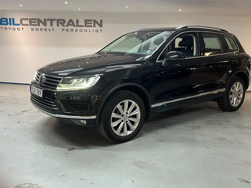 Volkswagen Touareg 3.0 V6 TDI BMT 4M Vörmaee fjärr Backkamera drag 