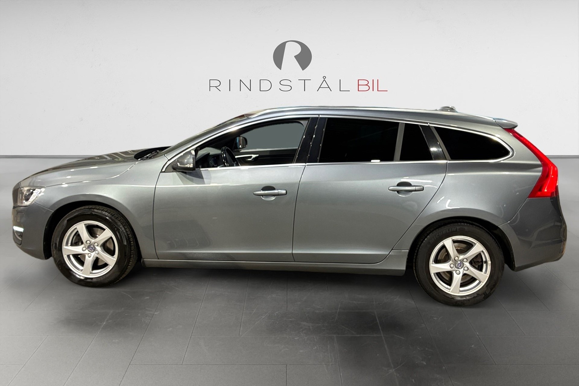 Volvo V60 2018, kuva 4/38