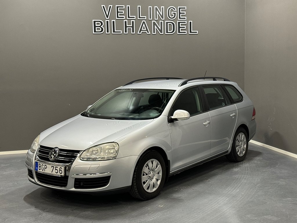 Volkswagen Golf 1.6 DRAGKROK 12300MIL RÄNTEKAMPANJ 3,95%