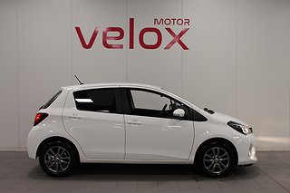 Halvkombi Toyota Yaris 3 av 19