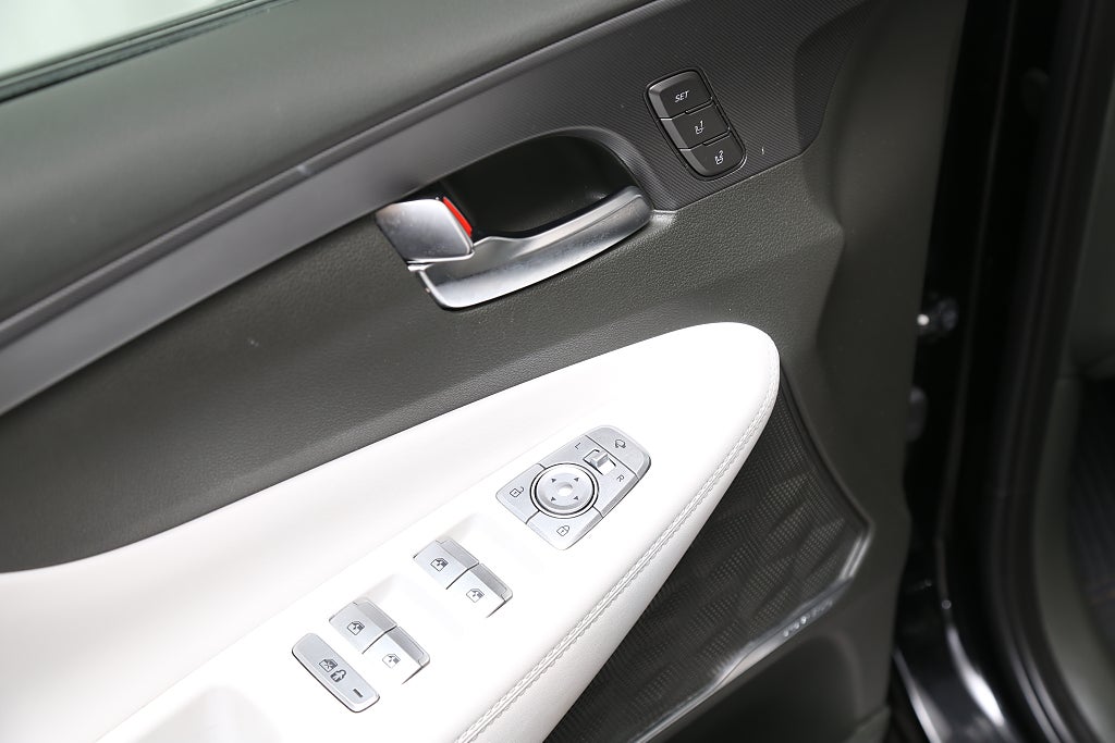 Hyundai Santa Fe PHEV 265hk 6AT 4WD 7-sits Advance I Drag I Luxury pack 2023
