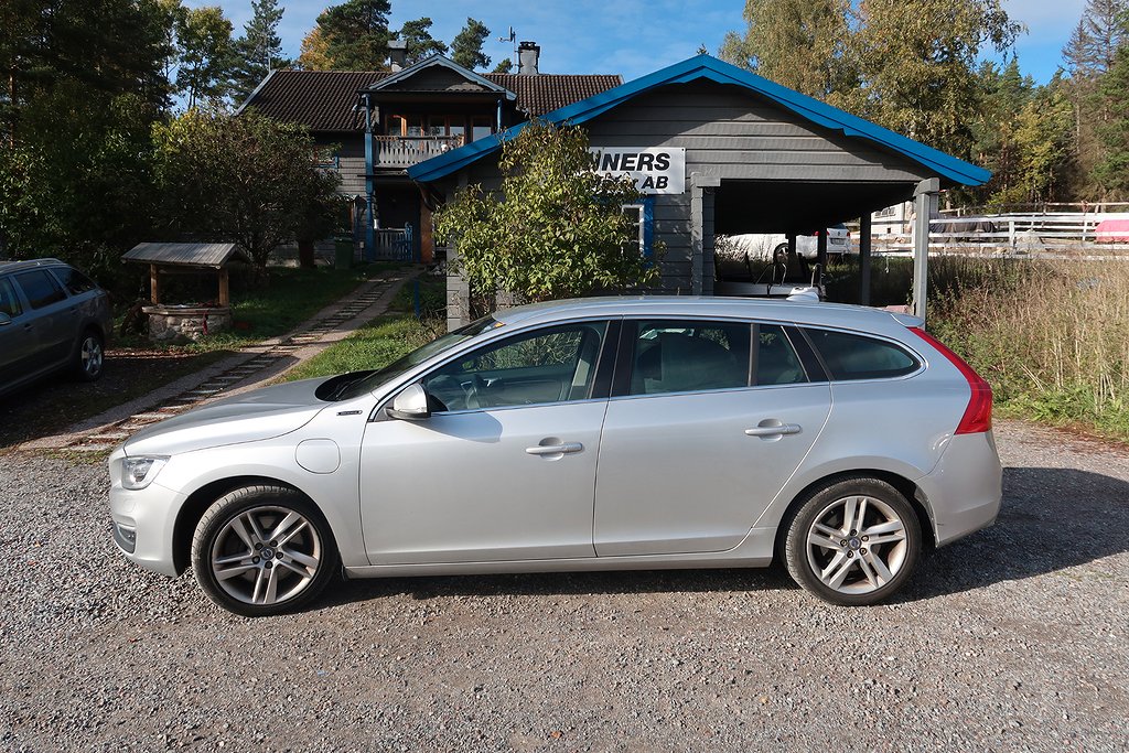 Volvo V60 D5 Plug-in Hybrid AWD Geartronic Summum Euro 6