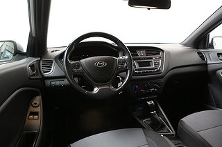 Halvkombi Hyundai i20 13 av 21