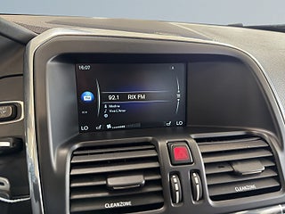 Volvo XC60 D5 AWD Classic R-Design S&V-hjul Pano Kamera Drag Skinn – bild 11