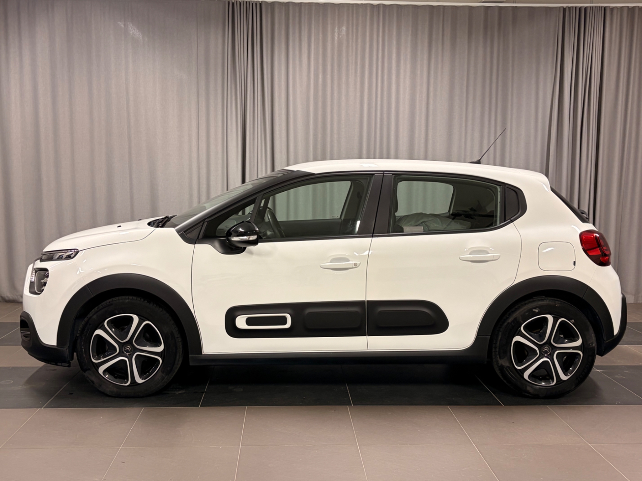 Citroen C3 2022, photo 2/45