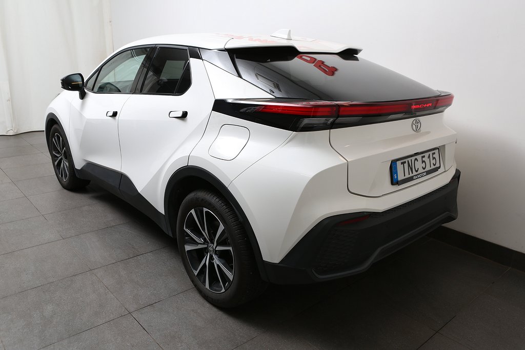 Toyota C-HR 1,8 Hybrid e-CVT Style Teknik Navi 2024
