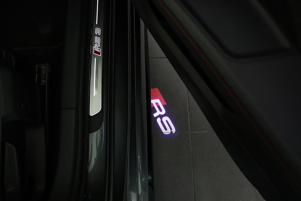 Audi RS3 Sedan RS-design Pano RS-avgas 360° Matrix B&O