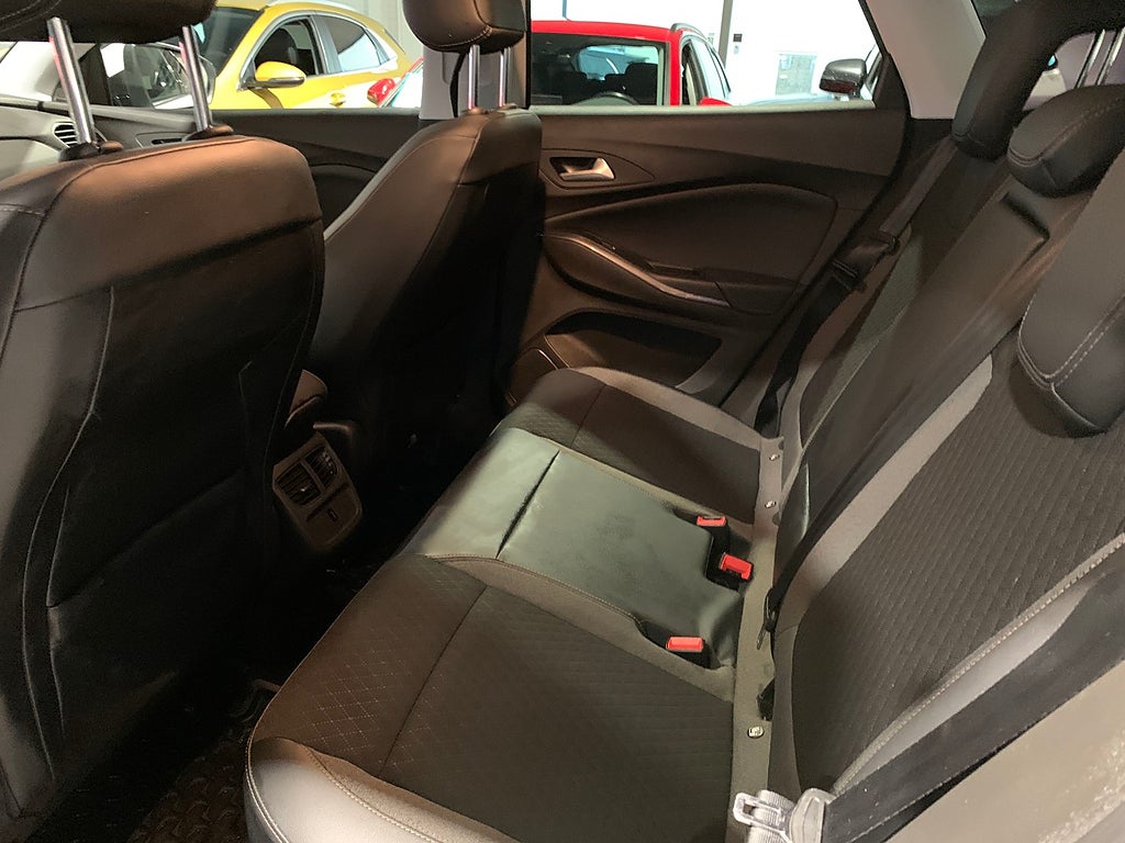 Opel Grandland X Plug-In Hybrid 225hk Design Line | Navi | Backkamera |