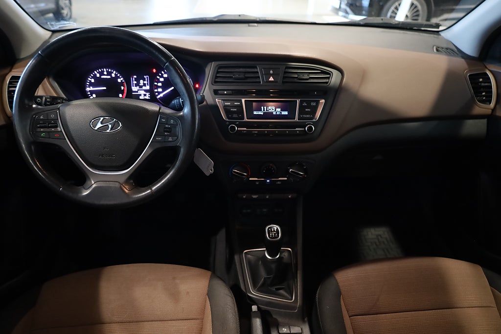 Hyundai i20 1,2 84hk ComfortPlus Blåtand PDC Rattvärme 2016