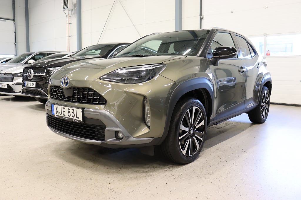 Toyota Yaris Cross Hybrid AWD-i e-CVT B-Kamera Läder JBL Keyless HuD 116hk