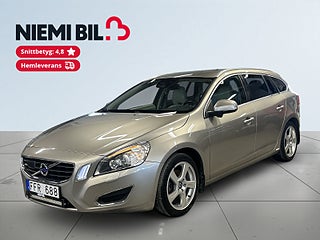 Volvo V60 D3 Summum M-Värmare/Skinn/P-Värmare/LED-Ramp/P-Sensorer – bild 1
