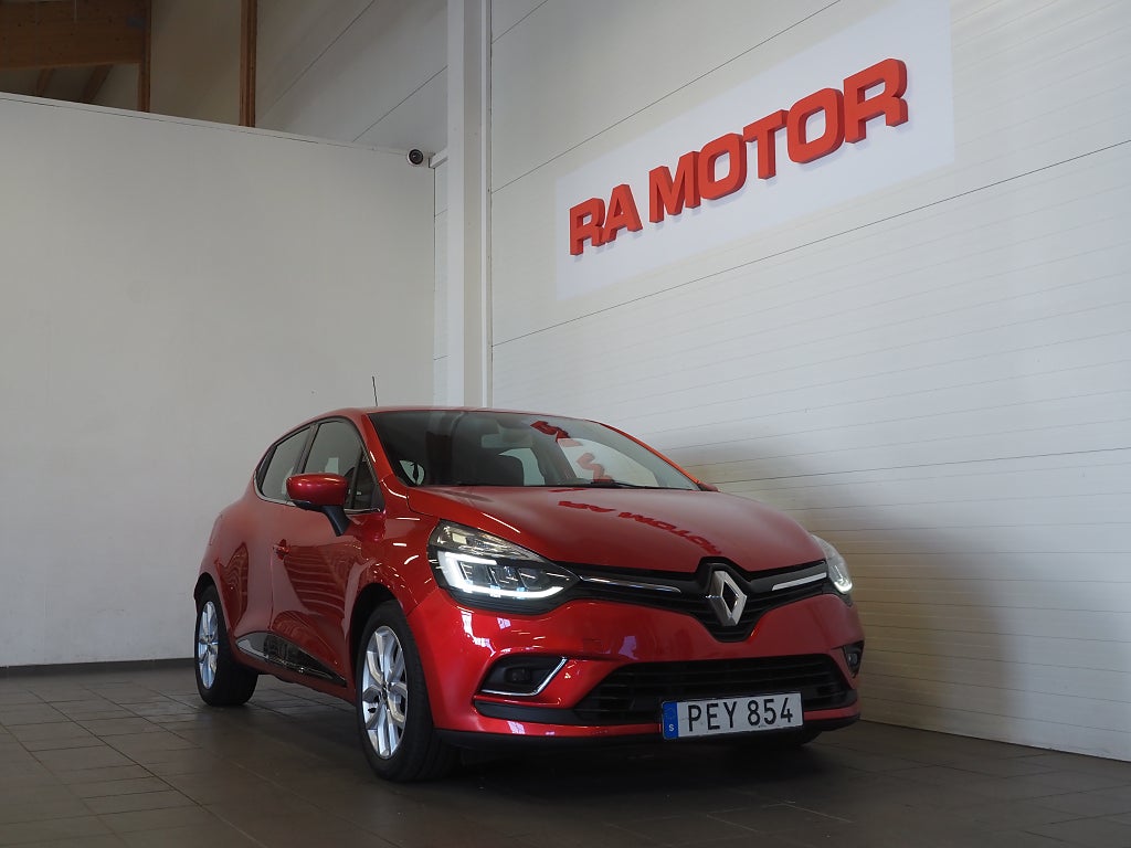 Renault Clio 1.2 TCe EDC 118hk Automat Intens P-Sensorer Navigation 2018