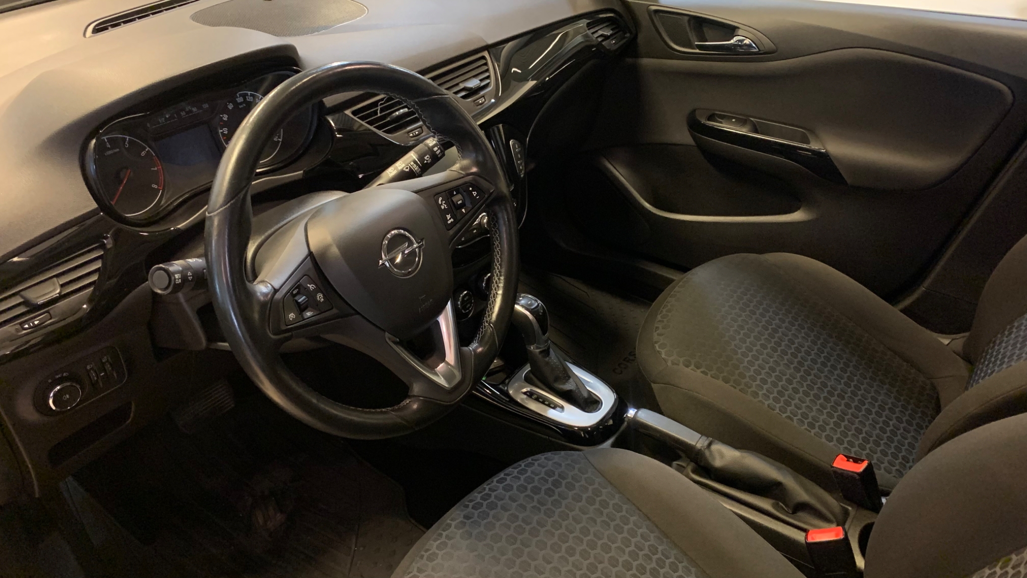 Opel Corsa 1.4 Enjoy 2017, bild 5/10