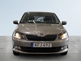 Skoda Fabia 1.0 TSI Style S&V-hjul Carplay Parkeringssensorer – bild 2
