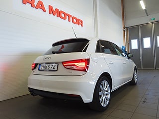 Halvkombi Audi A1 6 av 21