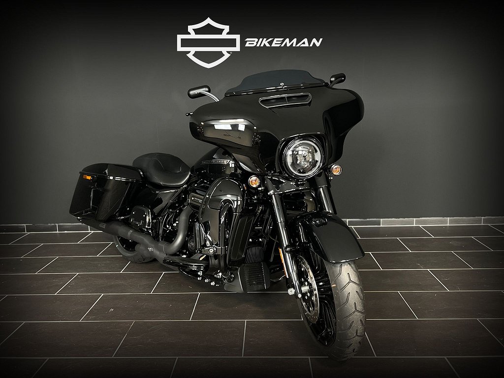 Harley-Davidson FLHXS 131" I  PÅKOSTAD FÖR ÖVER 100.000 KR I