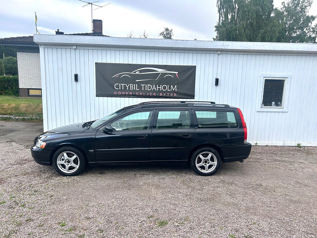 Volvo V70 2.5T Momentum Euro 4