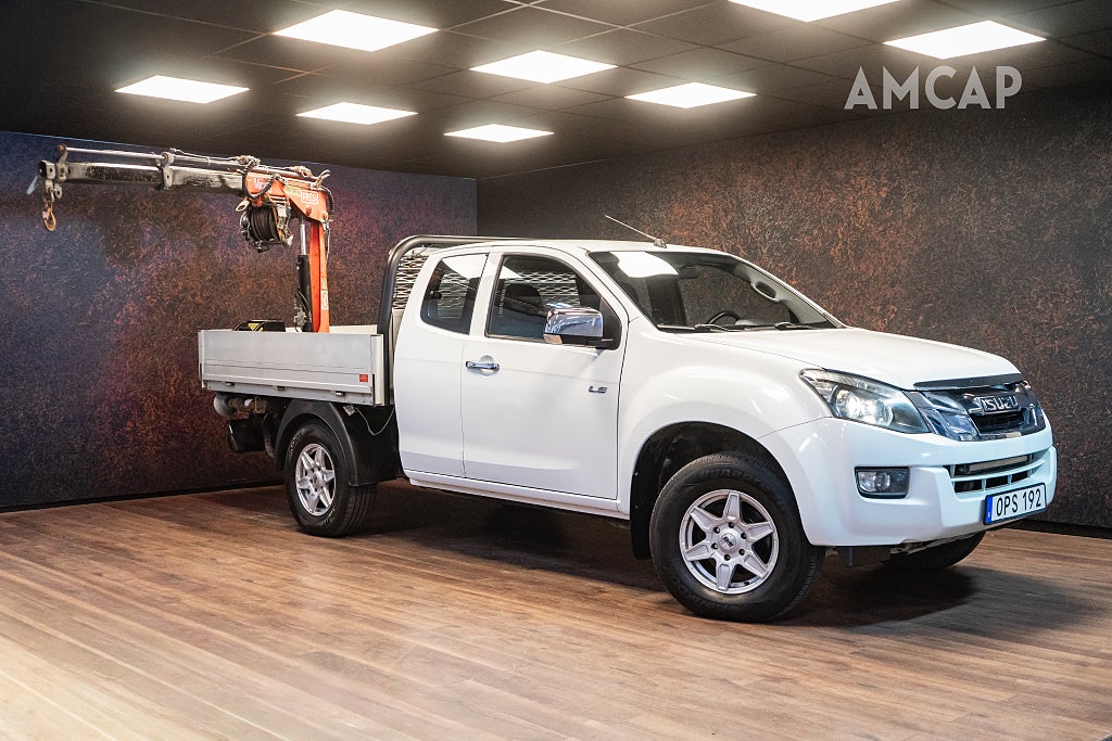 Isuzu D-Max Kranbil 2.5 4WD | MOMS | Fassi M10| Värm | 1739 kr/mån