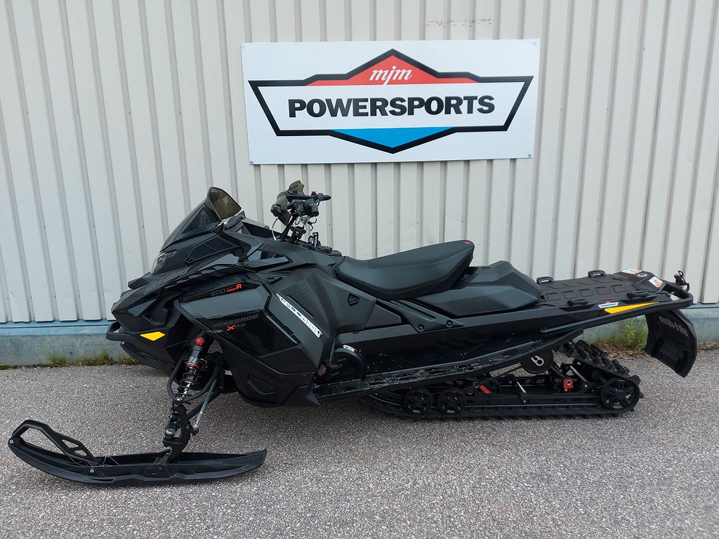 Ski-Doo Renegade XRS 900 Ace Turbo R Moms! 