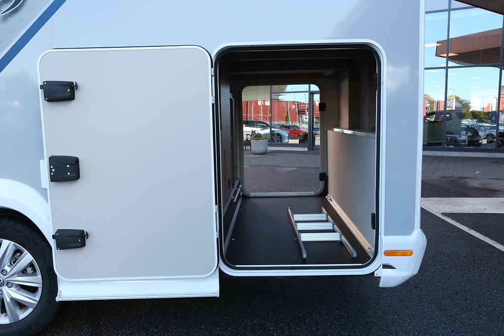 Knaus Van Ti 640 MEG Vansation AUT 177hk Långbäddar VW