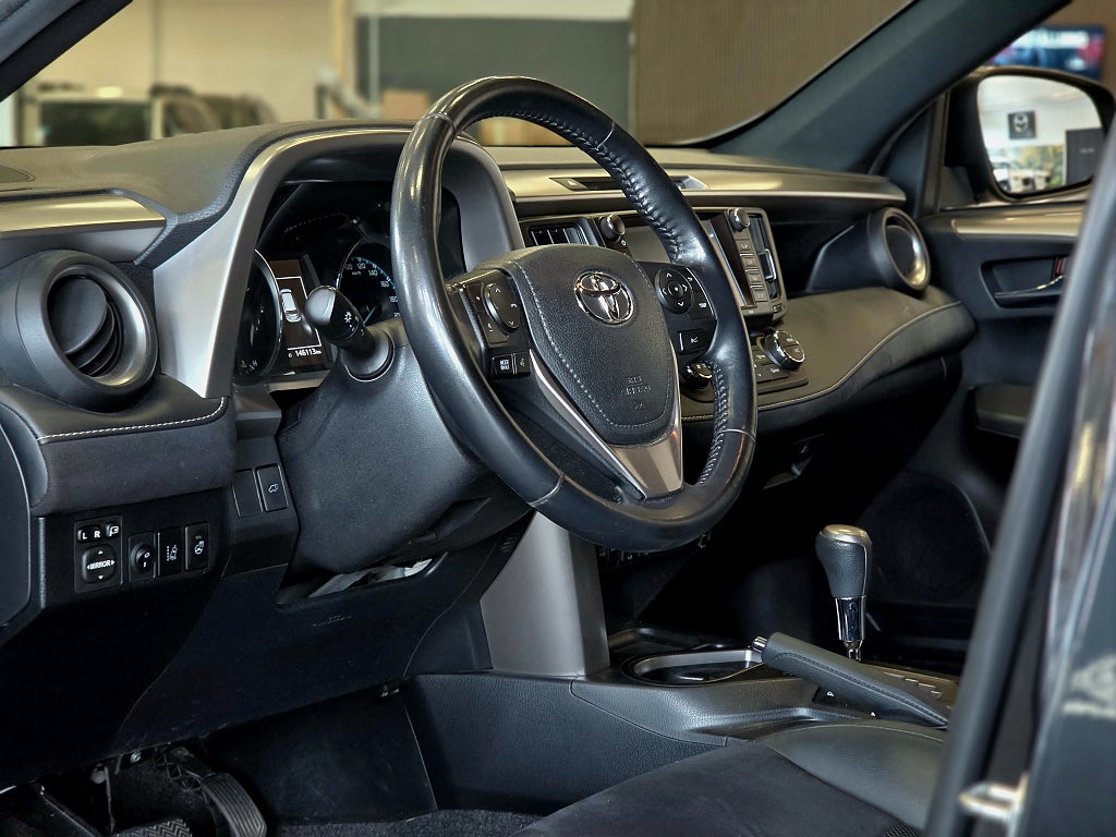 Toyota RAV4 Hybrid 2.5 AWD-i E-CVT/ X-Edition/ Drag / 3,45% ränta