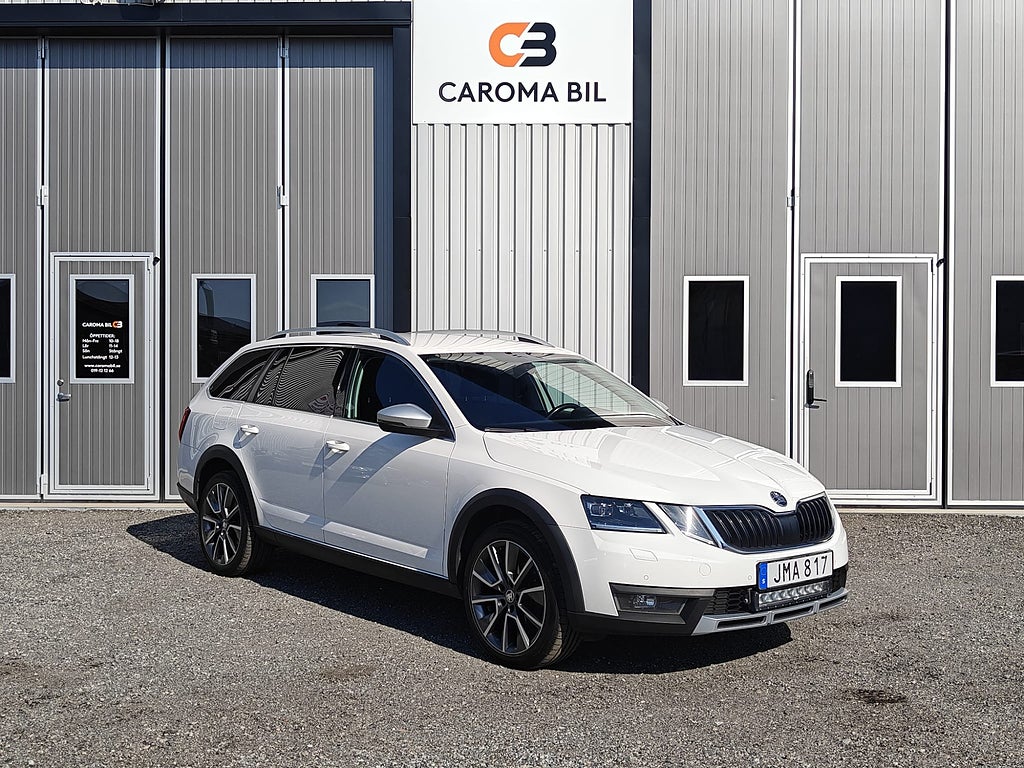 Skoda Octavia Scout Škoda Octavia Scout 2.0 TDI 4x4 automat Dragkrok Navi