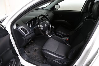 SUV Mitsubishi Outlander 8 av 25
