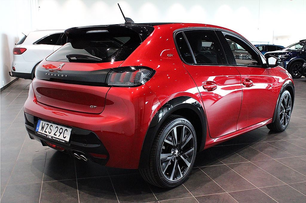 Bild på Peugeot 208 GT-Line 1.2 PT 130hk Aut - B-KAMERA, CAPRLAY