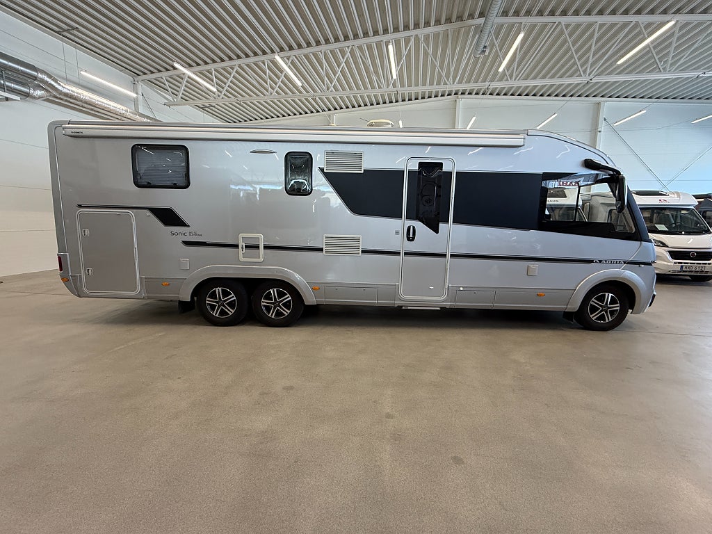Adria Sonic Supreme 810 SC *AC*Automat*Skinnklädsel*