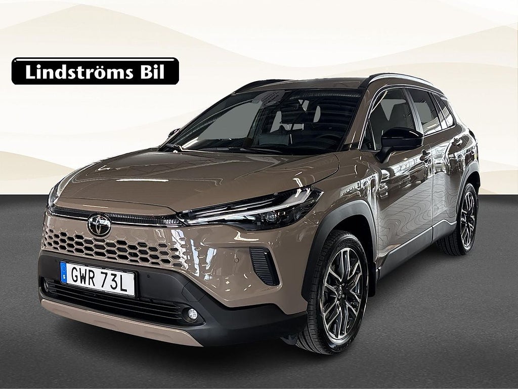 Toyota Corolla Cross Hybrid AWD-i 2.0 Style Vinterhjul Leasing