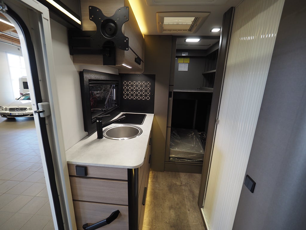 CHALLENGER X250 Markis Taksäng Stort garage AUT