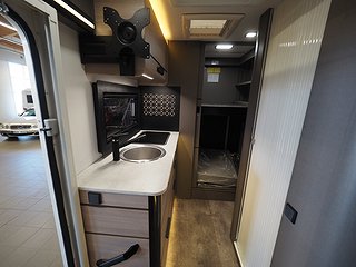 Husbil-halvintegrerad CHALLENGER X250 11 av 21